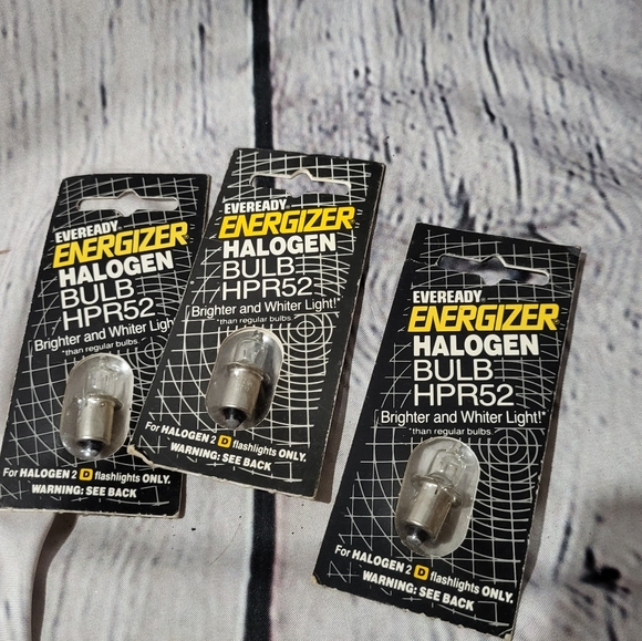 Energizer Halogen Light Bulb Bundle flashlight - Picture 1 of 4